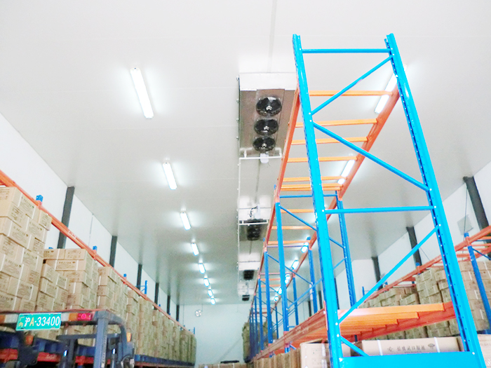  300立方米冷库安装2~8℃医药冷库建造方案