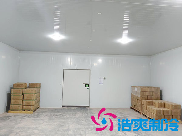　　以上就是关于医药冷库专用仓库中冷库温度要求范围的详细介绍，相信您看完一定对此有了更加深入的了解，如果您近期有医药冷库建造的需求，欢迎咨询浩爽制冷（400-861-7579）。医药冷库-浩爽制冷,冷库设计安装一站式服务